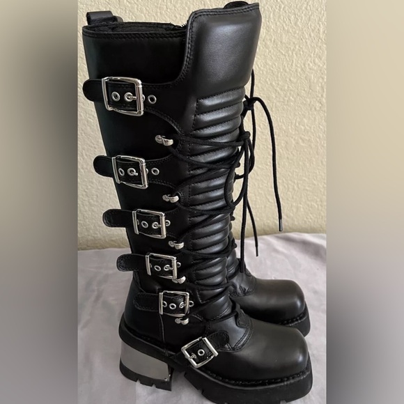 Jeffrey Campbell Gakactix B Platform Buckle Knee High Boots $400 - Picture 2 of 14